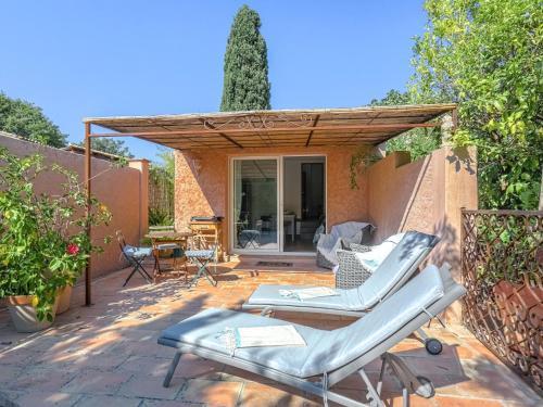 Holiday Home Maison De Vacances - Grimaud 2
