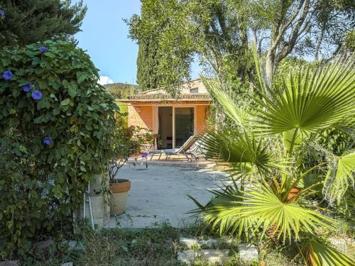 Holiday Home Maison De Vacances - Grimaud 2