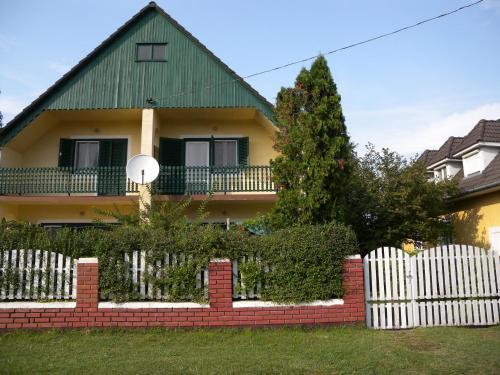 Apartamento Holiday Home In Balatonmariaf�rdo 33086