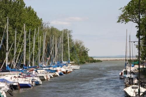 Apartamento Holiday Home In Balatonmariaf�rdo 33086