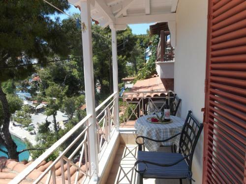 Hostal Pension Galazios Kolpos