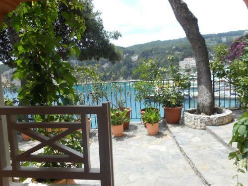 Hostal Pension Galazios Kolpos