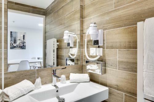 Hotel Balladins Caen M�morial