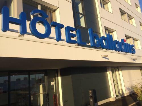Hotel Balladins Caen M�morial