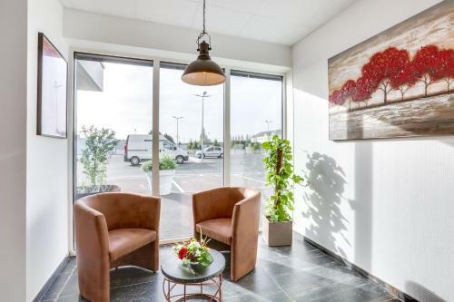 Hotel Balladins Caen M�morial