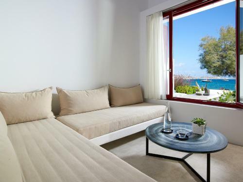 Apartamento Unique Milos Suites
