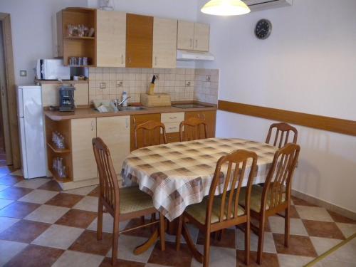 Apartamento Holiday Home Balatonmariafurdo, Somogy 1