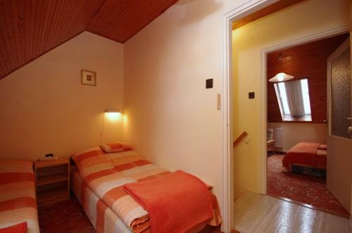 Mil�n Apartman-gyula