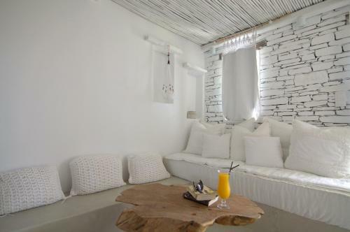 Levantes Ios Boutique Hotel