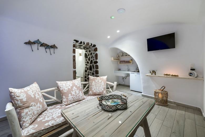 Villa Fira Deep Blue Suites