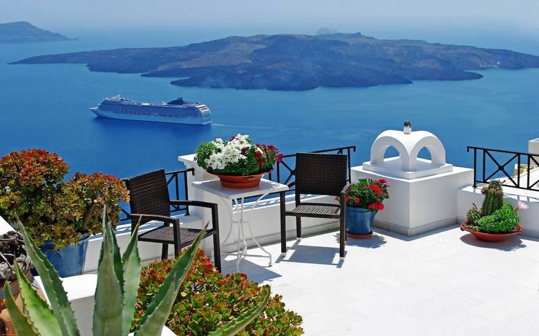 Villa Fira Deep Blue Suites