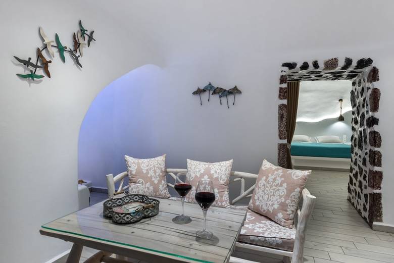 Villa Fira Deep Blue Suites
