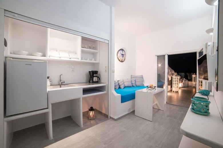 Villa Fira Deep Blue Suites