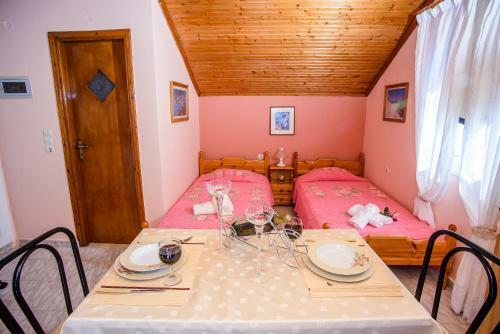 Agroturismo Dimitra Apartments & Studios