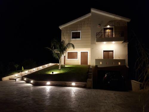 Dimitris Villa
