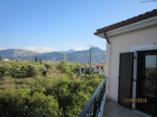 Dimitris Villa