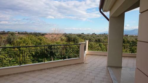 Dimitris Villa