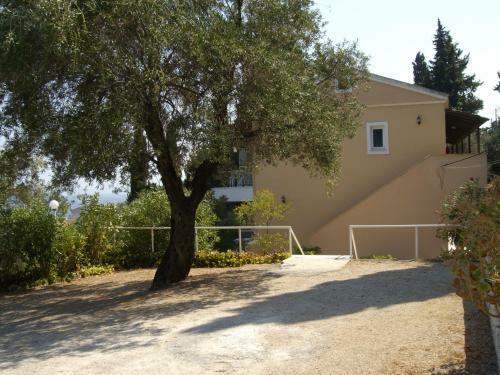 Spiros Apartments