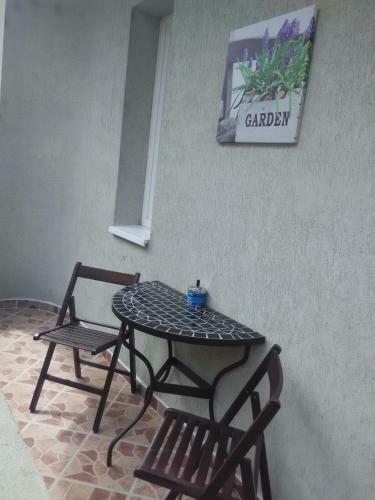 Anna Apartman