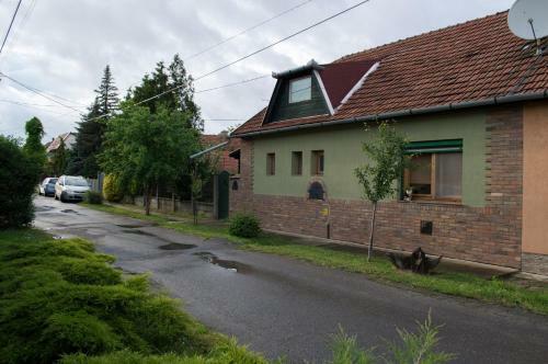 Aj�nd�k Apartman