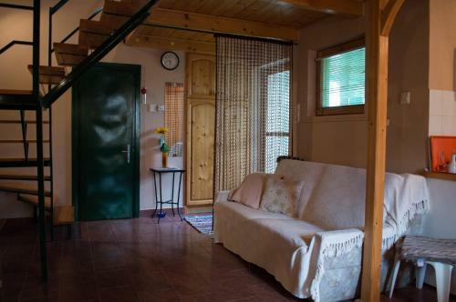 Aj�nd�k Apartman
