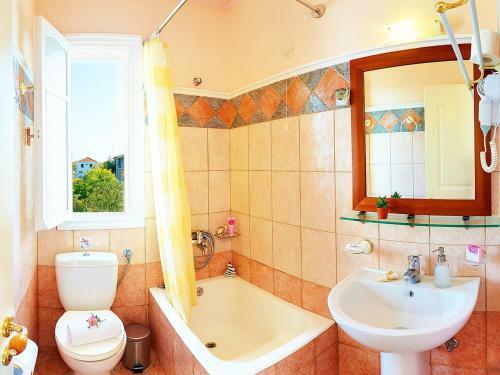 Alkyon Apartments & Villas Hotel