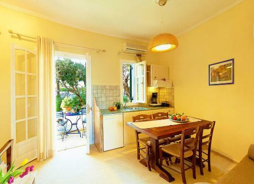 Alkyon Apartments & Villas Hotel