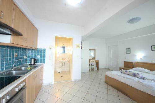 Eirini Plomariou Apartments