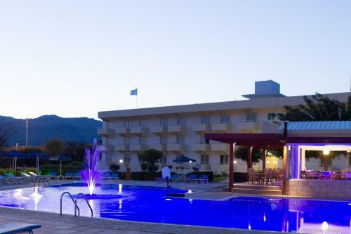 Zoes Hotel