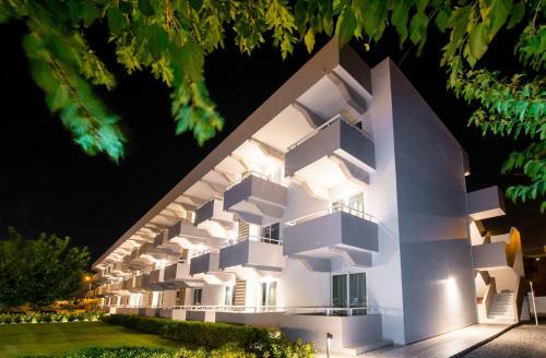 Zoes Hotel