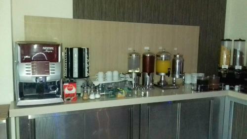 Zoes Hotel