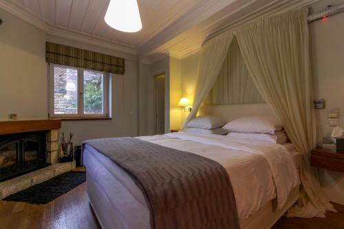 Hostal Enastron Guesthouse