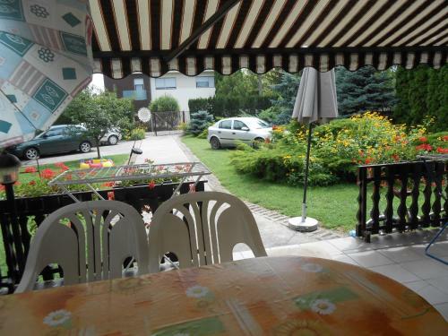 Simon Apartmanh�z Zam�rdi