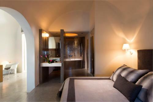 Hotel Avaton Resort And Spa