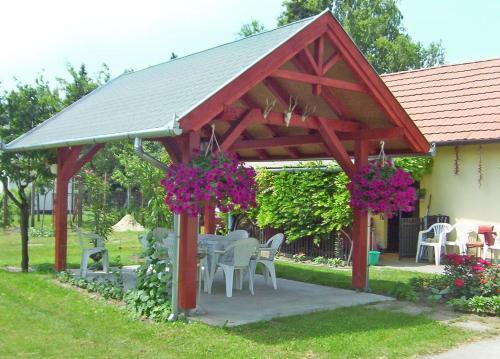 Holiday Home Balatonmariafurdo 10