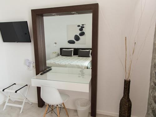 Olive Press Hotel & Apartments