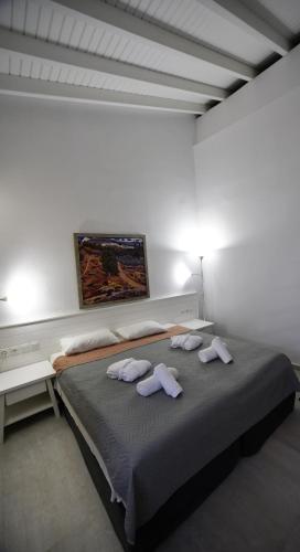 Olive Press Hotel & Apartments