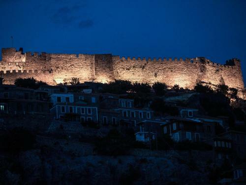 Olive Press Hotel & Apartments