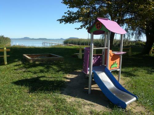Balatonmariafurdo Holiday Home 1