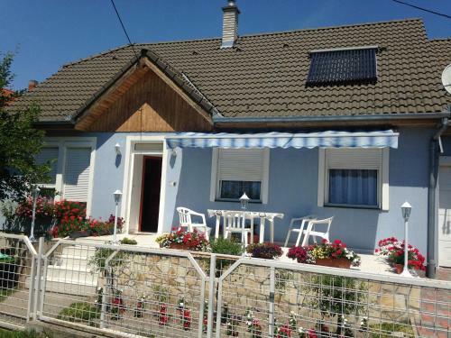 Balatonmariafurdo Holiday Home 1