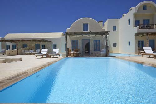 Hotel Black Rose Suites