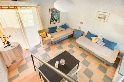 Lefkes Apartments