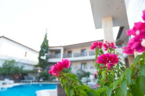 Stamos Hotel