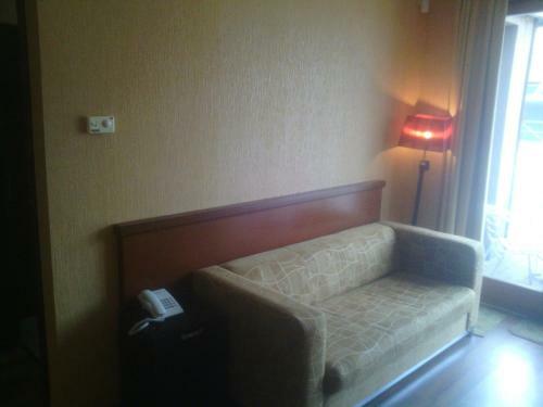 Silver Apartman