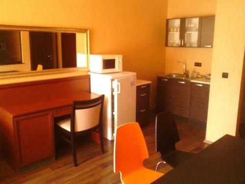 Silver Apartman