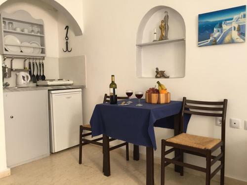 Christos Apartments Oia