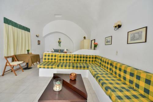 Christos Apartments Oia