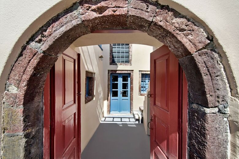 Lucky Homes - Oia
