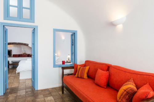 Aparthotel Pantelia Suites