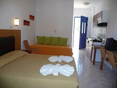 Irinoula Apartments